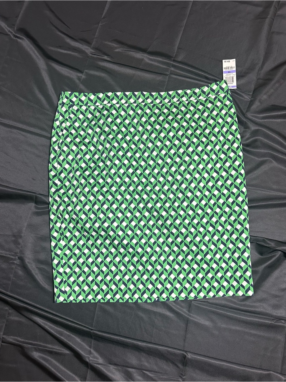 NWT Green and Navy Geometric Print Women's Skirt Size 18